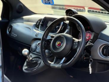 SPOTICAR Abarth 595 1.4 T-jet Turismo Euro 6 3dr Used Car - City Car Petrol Black - Warwick - 1200587235_3