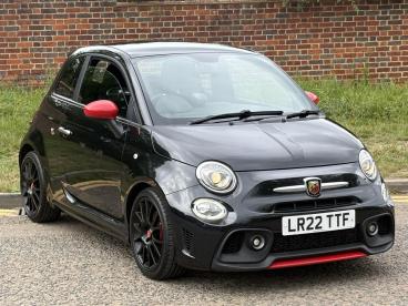 SPOTICAR Abarth 595 1.4 T-jet F595 Pista Auto Euro 6 3dr Used Car - City Car Petrol Black - Hemel Hempstead - 1200607744_1