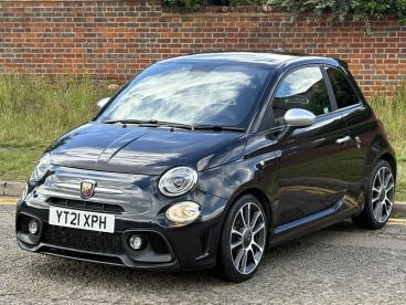 SPOTICAR Abarth 595 1.4 T-jet Turismo 70th Euro 6 3dr Used Car - City Car Petrol Black - Hemel Hempstead - 1200613188_3