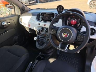 SPOTICAR Abarth 595 1.4 T-jet Euro 6 3dr Used Car - City Car Petrol White - Selby - 1200637186_2