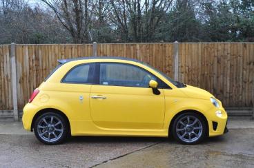 SPOTICAR Abarth 595c 1.4 T-jet 70th Cabrio Euro 6 2dr Used Car - Convertible Petrol Yellow - St Leonards On Sea - 1200562944_3
