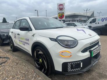 SPOTICAR Abarth 600e 54kwh Auto 5dr Used Car - Suv Electric White - Slough - 1200535749_1