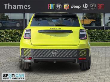 SPOTICAR Abarth 600e 54kwh Turismo Auto 5dr Used Car - Suv Electric Green - Slough - 1200617230_5