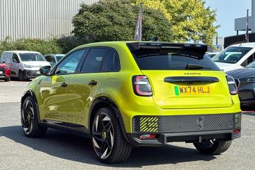 SPOTICAR Abarth 600e 54kwh Scorpionissima Auto 5dr Used Car - Suv Electric Green - Exeter - 1200619440_5