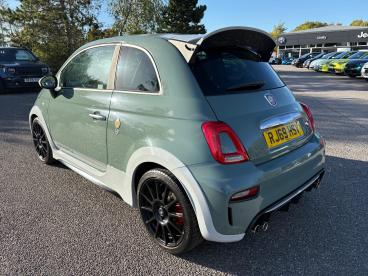 SPOTICAR Abarth 695 1.4 T-jet 70th Euro 6 3dr Used Car - City Car Petrol Green - Kidlington - 1200549067_4