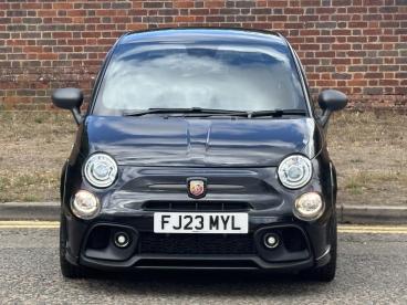 SPOTICAR Abarth 695 1.4 T-jet Auto Euro 6 3dr Used Car - City Car Petrol Black - Hemel Hempstead - 1200556993_2
