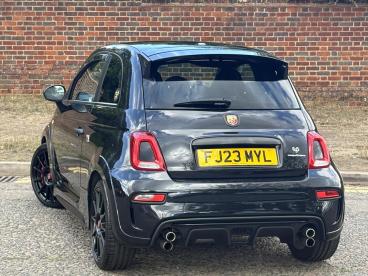 SPOTICAR Abarth 695 1.4 T-jet Auto Euro 6 3dr Used Car - City Car Petrol Black - Hemel Hempstead - 1200556993_5