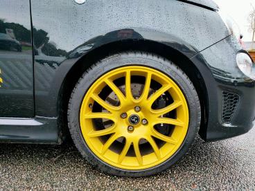 SPOTICAR Abarth 695 1.4 T-jet 75th Anniversario Euro 6 3dr Used Car - City Car Petrol Black - Kidlington - 1200565317_5