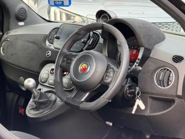 SPOTICAR Abarth 695 1.4 T-jet 75th Anniversario Euro 6 3dr Used Car - City Car Petrol Black - Warwick - 1200569141_3