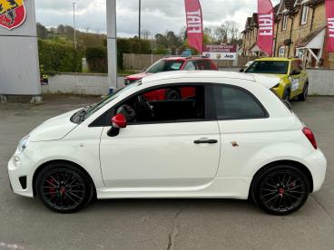 SPOTICAR Abarth 695 1.4 T-jet Euro 6 3dr Used Car - City Car Petrol White - Chippenham - 1200591626_5