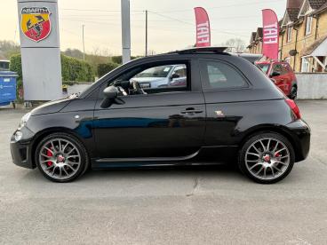 SPOTICAR Abarth 695 1.4 T-jet Euro 6 3dr Used Car - City Car Petrol Black - Chippenham - 1200591627_5