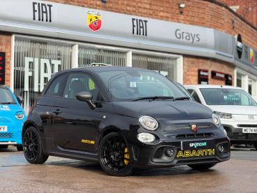SPOTICAR Abarth 695 1.4 T-jet Competizione Auto Euro 6 3dr Used Car - City Car Petrol Black - Warwick - 1200592744_1