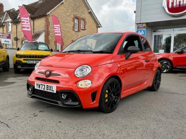 SPOTICAR Abarth 695 1.4 T-jet Auto Euro 6 3dr Used Car - City Car Petrol Orange - Chippenham - 1200606424_3