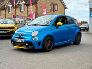SPOTICAR Abarth 695 1.4 T-jet Competizione Auto Euro 6 3dr Used Car - City Car Petrol Blue - Chippenham - 1200620922_3