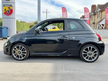 SPOTICAR Abarth 695 1.4 T-jet Turismo Euro 6 3dr Used Car - City Car Petrol Black - Chippenham - 1200628066_5