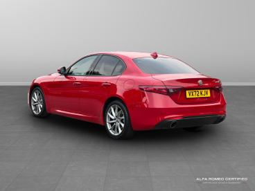 ALFA ROMEO CERTIFIED Alfa Romeo Giulia 2.0t Sprint Auto Euro 6 (s/s) 4dr Used Car - Saloon Petrol Red - Swindon - 526871_4
