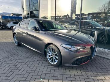 ALFA ROMEO CERTIFIED Alfa Romeo Giulia 2.0t Sprint Auto Euro 6 (s/s) 4dr Used Car - Saloon Petrol Grey - Slough - 528186_1