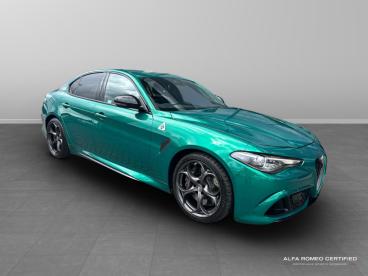 ALFA ROMEO CERTIFIED Alfa Romeo Giulia 2.9 V6 Bi-turbo Quadrifoglio Auto Euro 6 (s/s) 4dr Used Car - Saloon Petrol Green - Slough - 528744_1