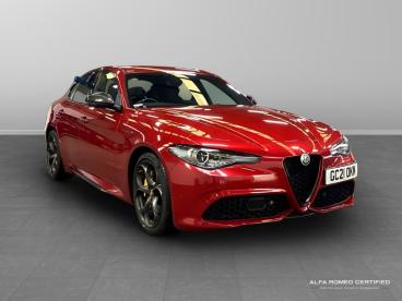 ALFA ROMEO CERTIFIED Alfa Romeo Giulia 2.0t Veloce Ti Auto Euro 6 (s/s) 4dr Used Car - Saloon Petrol Red - Slough - 531894_1