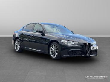 ALFA ROMEO CERTIFIED Alfa Romeo Giulia 2.0t Sprint Auto Euro 6 (s/s) 4dr Used Car - Saloon Petrol Black - Swindon - 531948_1