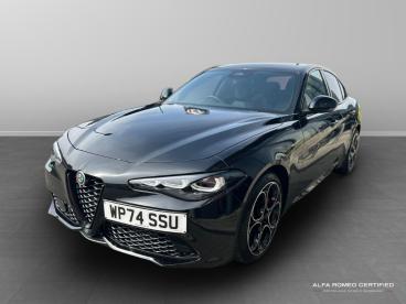 ALFA ROMEO CERTIFIED Alfa Romeo Giulia 2.0t Veloce Auto Euro 6 (s/s) 4dr Used Car - Saloon Petrol Black - Slough - 532051_3