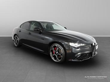 ALFA ROMEO CERTIFIED Alfa Romeo Giulia 2.0t Veloce Auto Euro 6 (s/s) 4dr Used Car - Saloon Petrol Black - Slough - 532051_4