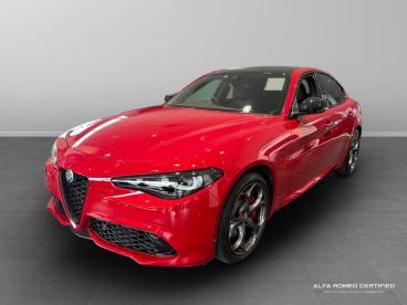 ALFA ROMEO CERTIFIED Alfa Romeo Giulia 2.0t Tributo Italiano Auto Euro 6 (s/s) 4dr Used Car - Saloon Petrol Red - Slough - 532052_3