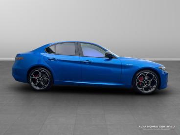 ALFA ROMEO CERTIFIED Alfa Romeo Giulia 2.0t Veloce Auto Euro 6 (s/s) 4dr Used Car - Saloon Petrol Blue - Colchester - 532464_2