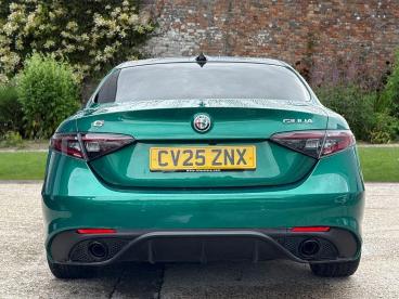 ALFA ROMEO CERTIFIED Alfa Romeo Giulia 2.0 Turbo Tributo Italiano 4dr Auto Used Car - Saloon Petrol Green - Swansea - 532683_5