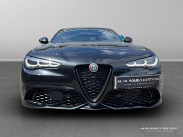 ALFA ROMEO CERTIFIED Alfa Romeo Giulia 2.0t Veloce Auto Euro 6 (s/s) 4dr Used Car - Saloon Petrol Black - Colchester - 534811_5