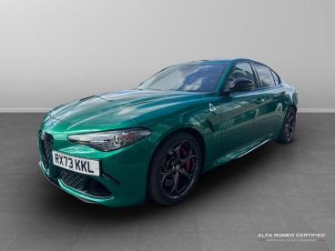 ALFA ROMEO CERTIFIED Alfa Romeo Giulia 2.9 V6 Bi-turbo Quadrifoglio Auto Euro 6 (s/s) 4dr Used Car - Saloon Petrol Green - Slough - 538685_3