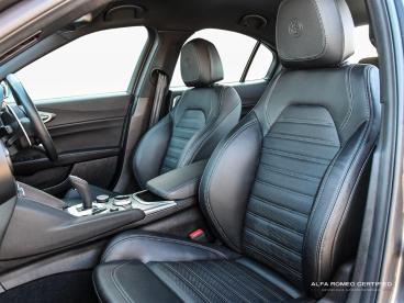 ALFA ROMEO CERTIFIED Alfa Romeo Giulia 2.0t Veloce Auto Euro 6 (s/s) 4dr Used Car - Saloon Petrol Grey - Nuneaton - 539577_5