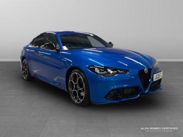 ALFA ROMEO CERTIFIED Alfa Romeo Giulia 2.0t Sprint Auto Euro 6 (s/s) 4dr Used Car - Saloon Petrol Blue - Chiswick - 539790_1