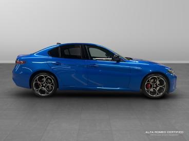ALFA ROMEO CERTIFIED Alfa Romeo Giulia 2.0t Sprint Auto Euro 6 (s/s) 4dr Used Car - Saloon Petrol Blue - Chiswick - 539790_2