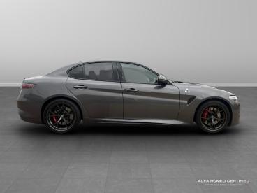 ALFA ROMEO CERTIFIED Alfa Romeo Giulia 2.9 V6 Bi-turbo Quadrifoglio Auto Euro 6 (s/s) 4dr Used Car - Saloon Petrol Grey - Slough - 545430_2