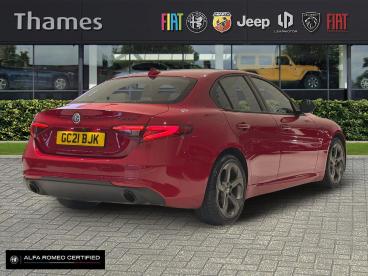 ALFA ROMEO CERTIFIED Alfa Romeo Giulia 2.0t Sprint Auto Euro 6 (s/s) 4dr Used Car - Saloon Petrol Red - Slough - 547199_3