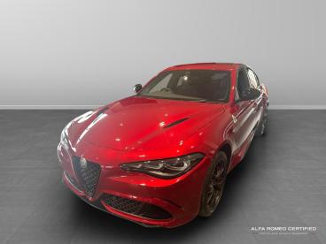 ALFA ROMEO CERTIFIED Alfa Romeo Giulia 2.9 V6 Bi-turbo Quadrifoglio Auto Euro 6 (s/s) 4dr Used Car - Saloon Petrol Red - Slough - 547206_3