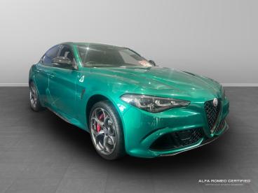 ALFA ROMEO CERTIFIED Alfa Romeo Giulia 2.9 V6 Bi-turbo Quadrifoglio Auto Euro 6 (s/s) 4dr Used Car - Saloon Petrol Green - Slough - 547207_1