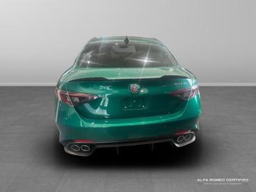 ALFA ROMEO CERTIFIED Alfa Romeo Giulia 2.9 V6 Bi-turbo Quadrifoglio Auto Euro 6 (s/s) 4dr Used Car - Saloon Petrol Green - Slough - 547207_4