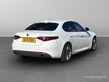 ALFA ROMEO CERTIFIED Alfa Romeo Giulia 2.0t Sprint Auto Euro 6 (s/s) 4dr Used Car - Saloon Petrol White - Tunbridge Wells - 548603_3