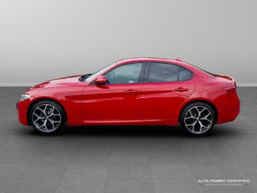 ALFA ROMEO CERTIFIED Alfa Romeo Giulia 2.0t Veloce Auto Euro 6 (s/s) 4dr Used Car - Saloon Petrol Red - Kidlington - 550070_3