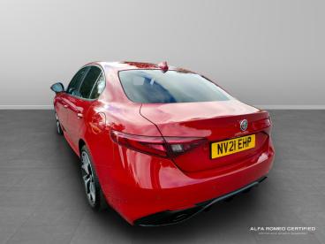 ALFA ROMEO CERTIFIED Alfa Romeo Giulia 2.0t Veloce Auto Euro 6 (s/s) 4dr Used Car - Saloon Petrol Red - Kidlington - 550070_4