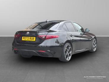 ALFA ROMEO CERTIFIED Alfa Romeo Giulia 2.0t Veloce Auto Euro 6 (s/s) 4dr Used Car - Saloon Petrol Black - Slough - 551213_3