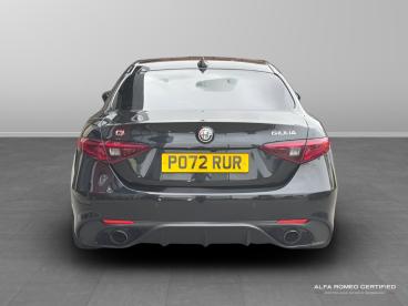ALFA ROMEO CERTIFIED Alfa Romeo Giulia 2.0t Veloce Auto Euro 6 (s/s) 4dr Used Car - Saloon Petrol Black - Slough - 551213_5