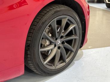 ALFA ROMEO CERTIFIED Alfa Romeo Giulia 2.0 Tb Sprint 4dr Auto Used Car - Saloon Petrol Red - Swansea - 552842_4