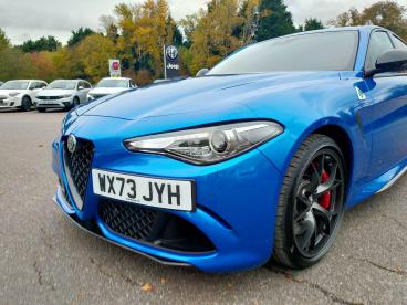 ALFA ROMEO CERTIFIED Alfa Romeo Giulia 2.9 V6 Bi-turbo Quadrifoglio Auto Euro 6 (s/s) 4dr Used Car - Saloon Petrol Blue - Kidlington - 553574_2