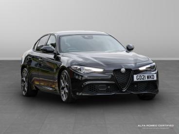 ALFA ROMEO CERTIFIED Alfa Romeo Giulia 2.0t Veloce Auto Euro 6 (s/s) 4dr Used Car - Saloon Petrol Black - Nuneaton - 555701_1