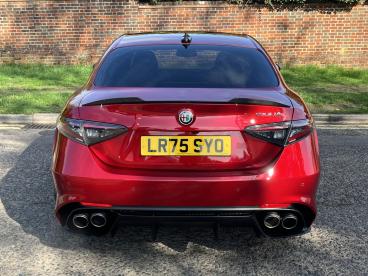 SPOTICAR Alfa Romeo Giulia 2.9 V6 Bi-turbo Quadrifoglio Auto Euro 6 (s/s) 4dr Used Car - Saloon Petrol Red - Hemel Hempstead - 800555827_3
