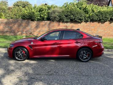 SPOTICAR Alfa Romeo Giulia 2.9 V6 Bi-turbo Quadrifoglio Auto Euro 6 (s/s) 4dr Used Car - Saloon Petrol Red - Hemel Hempstead - 800555827_5