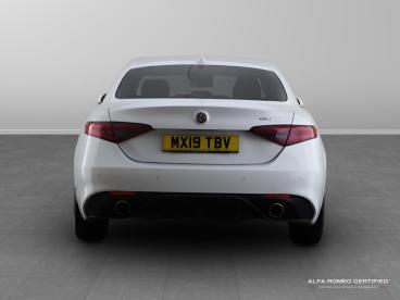SPOTICAR Alfa Romeo Giulia 2.0t Veloce Auto Euro 6 (s/s) 4dr Used Car - Saloon Petrol White - Birmingham - 800555850_4